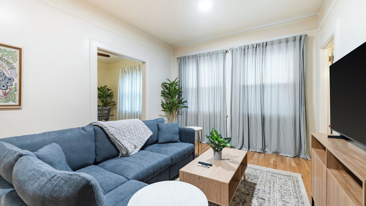 Photo of Livingroom in Goose Hollow