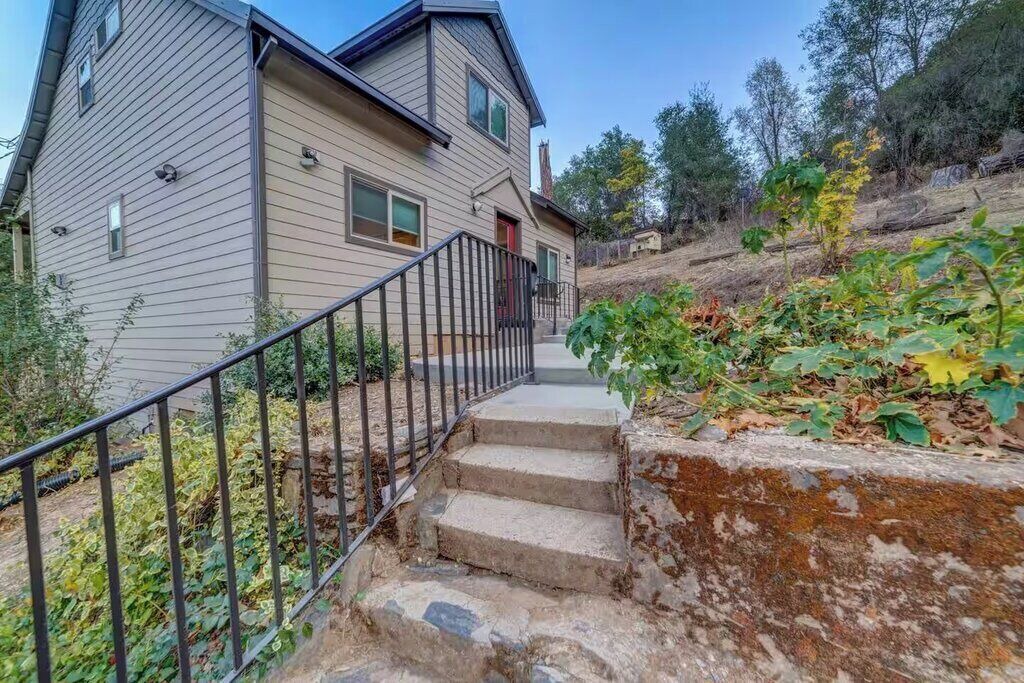 Photo of Outdoor in Mariposa