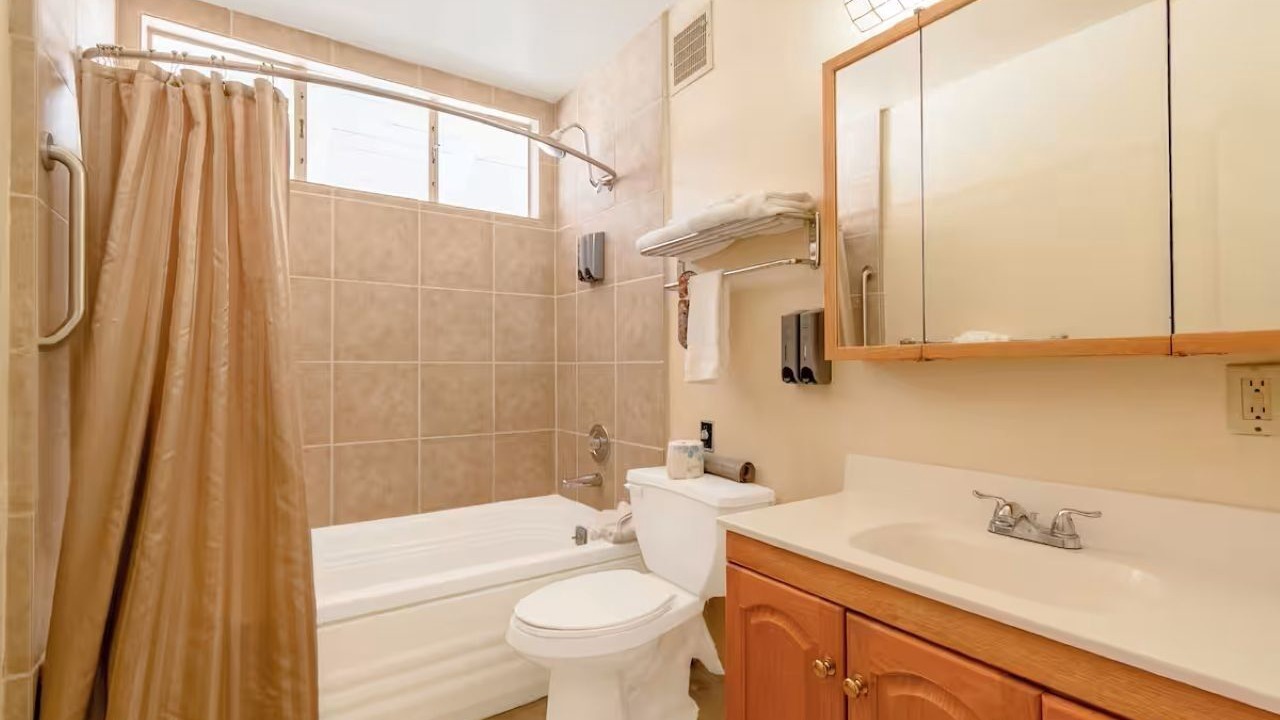 Photo of Bathroom in Yuma Townsite