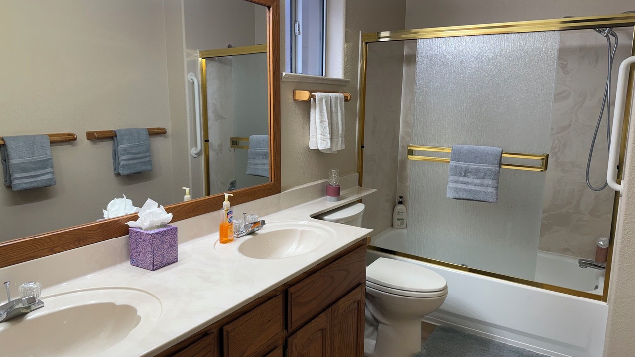 Photo of Bathroom in Prescott Valley Units