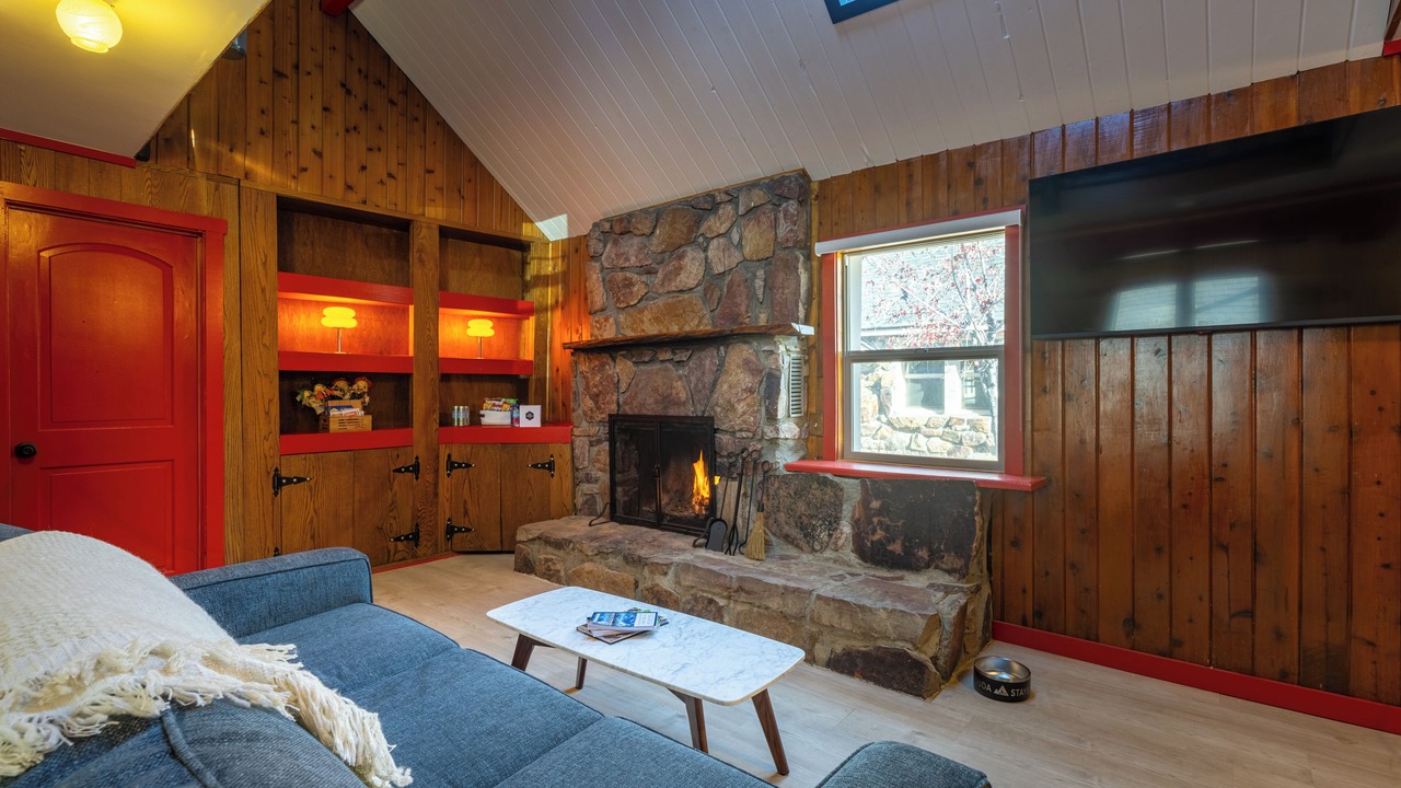 Photo of Livingroom in Big Bear Lake