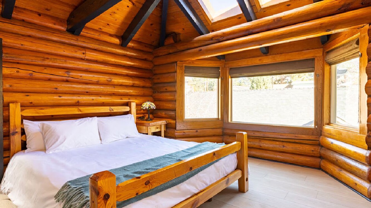 Photo of Bedroom in Big Bear Lake