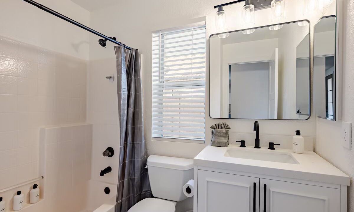 Photo of Bathroom in Ashley Park
