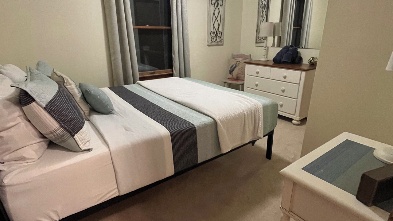 Photo of Bedroom in Lusby