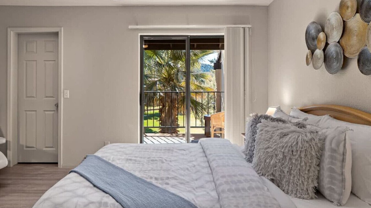 Photo of Bedroom in Oak Creek