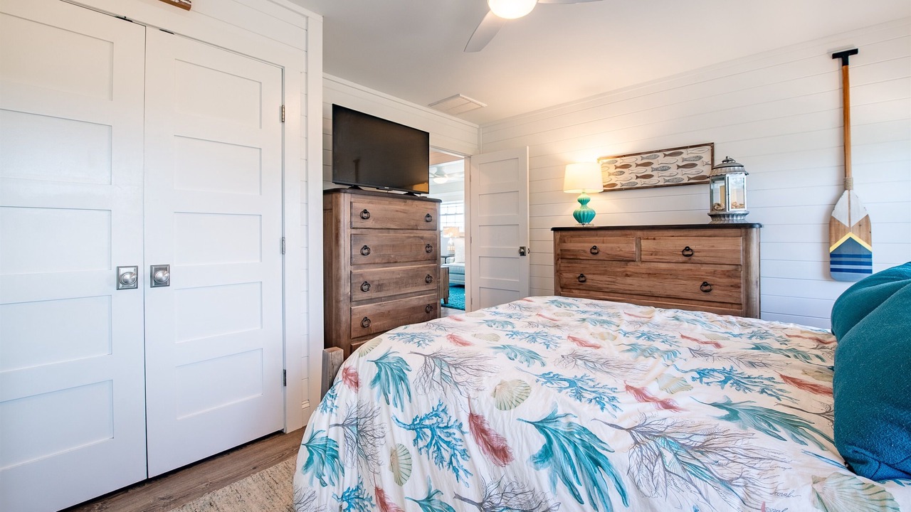 Photo of Bedroom in Corolla