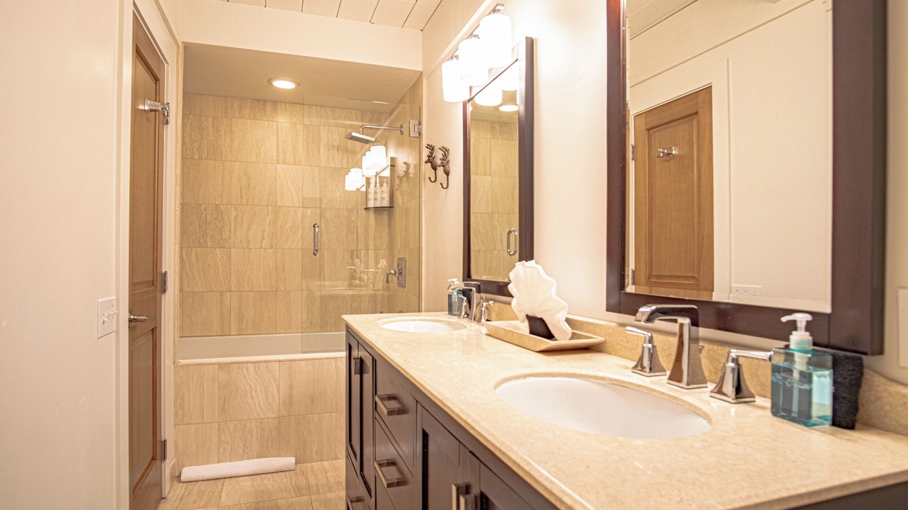 Photo of Bathroom in Elkhorn