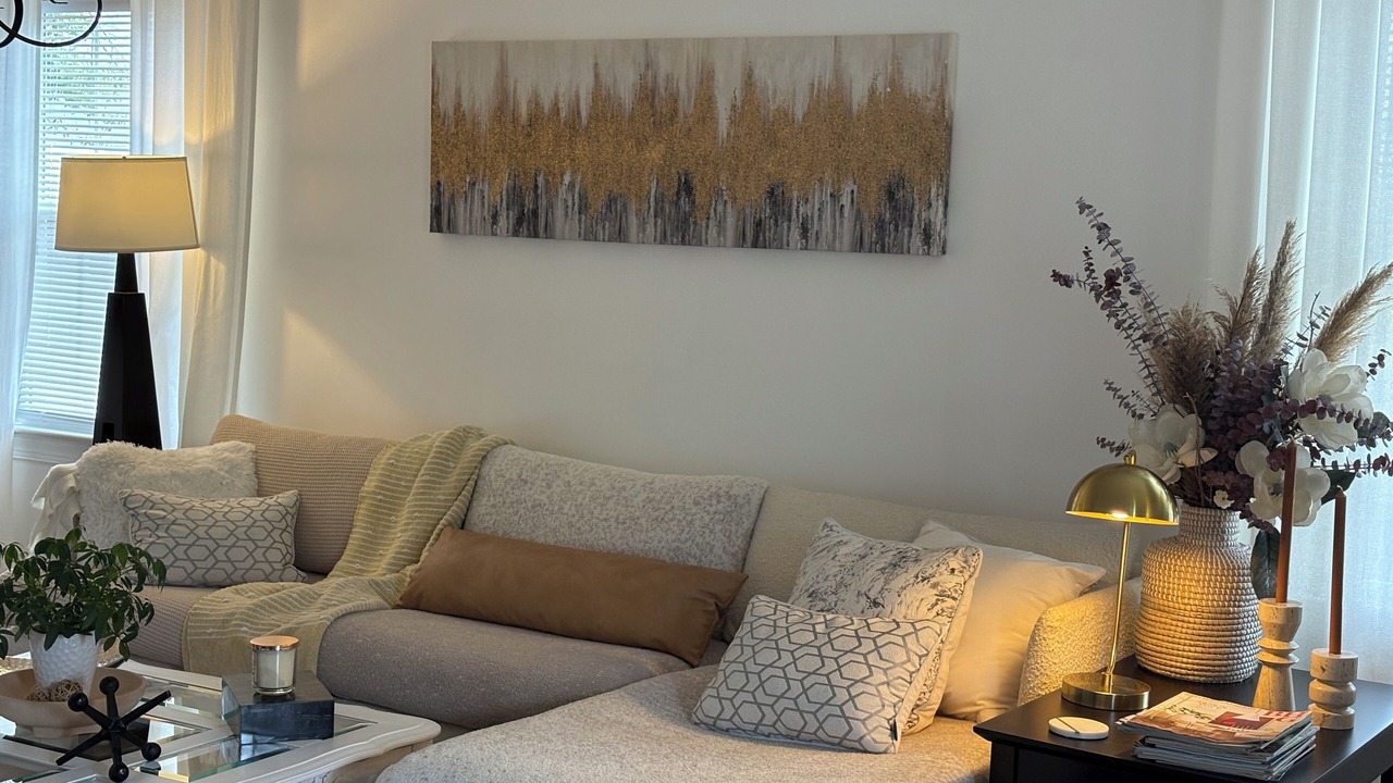 Photo of Livingroom in Crisp