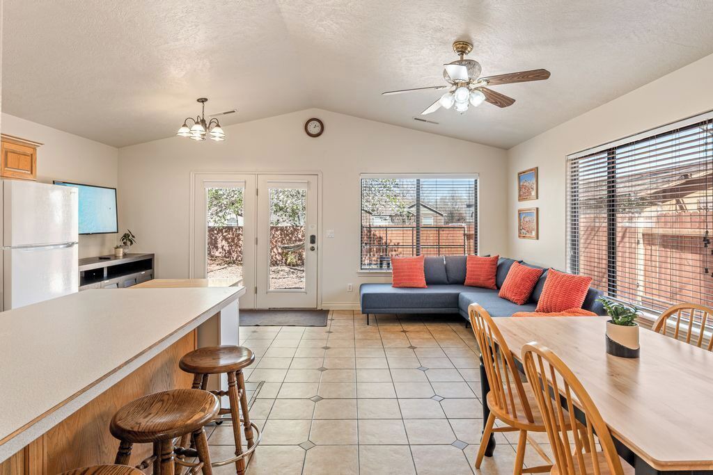 Photo of Livingroom in Hurricane