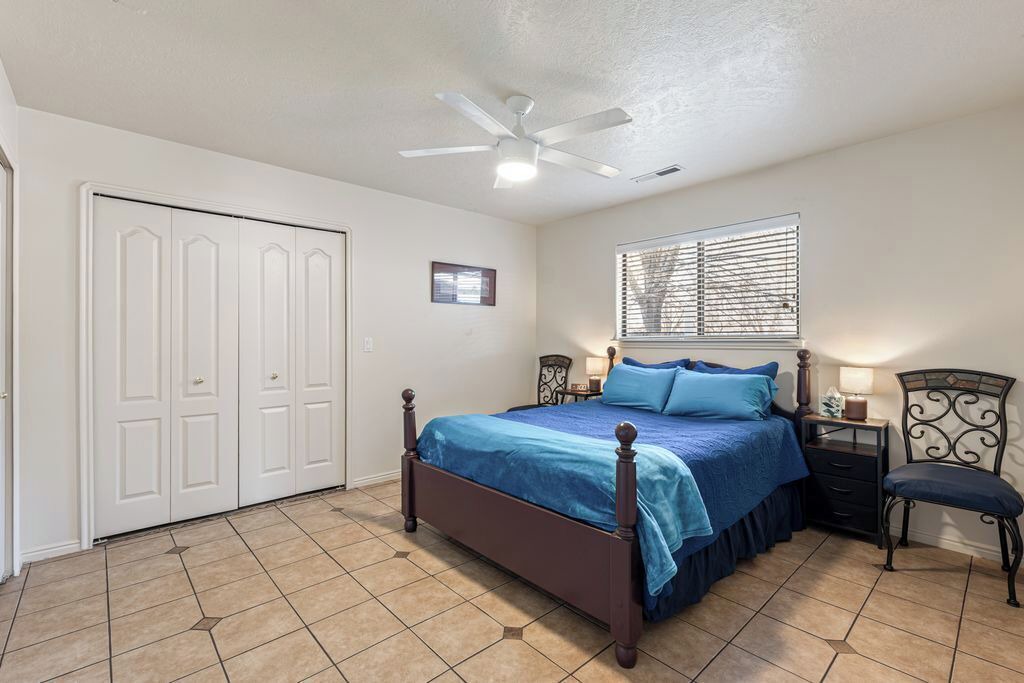 Photo of Bedroom in Hurricane