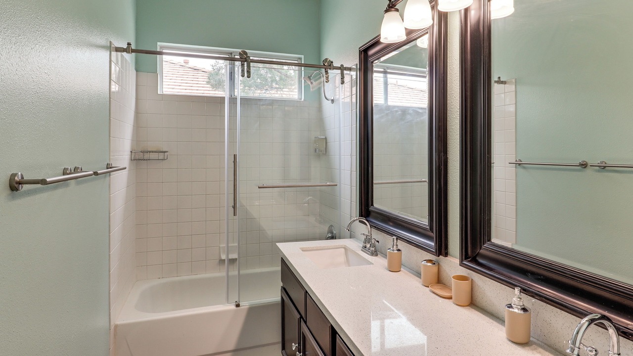 Photo of Bathroom in Silverado Ranch