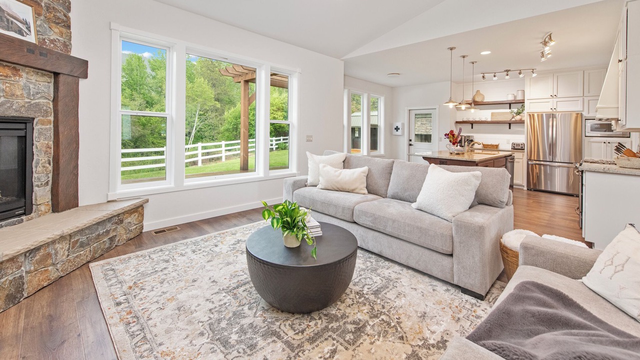 Photo of Livingroom in Sagle