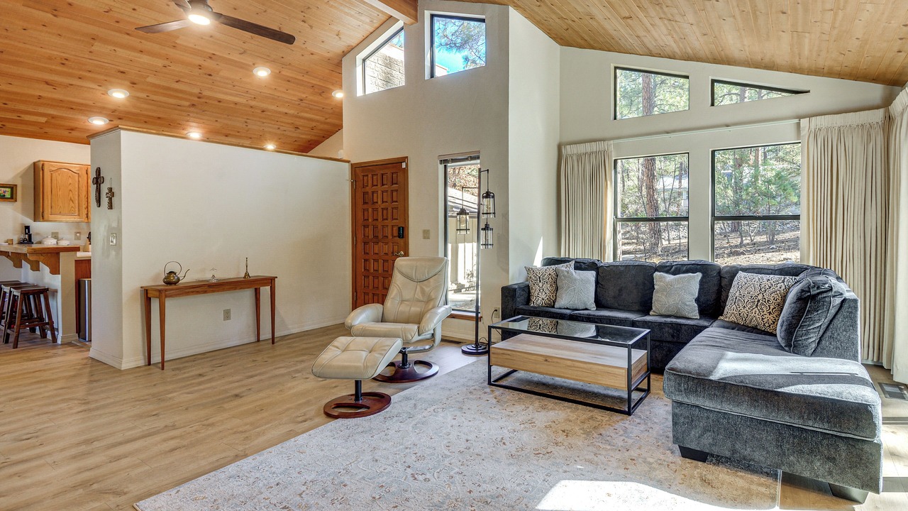 Photo of Livingroom in Hidden Valley Ranch