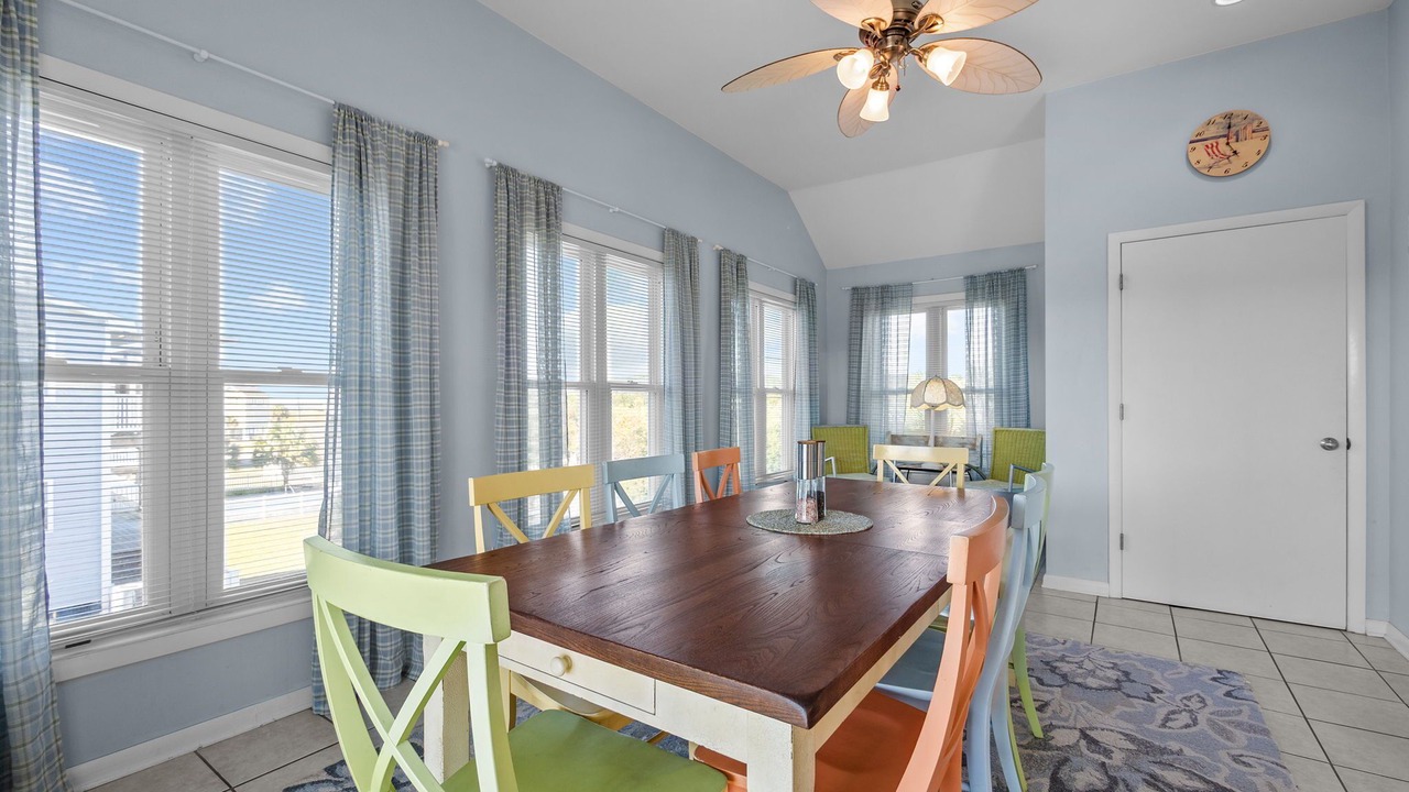 Photo of Livingroom in The Point
