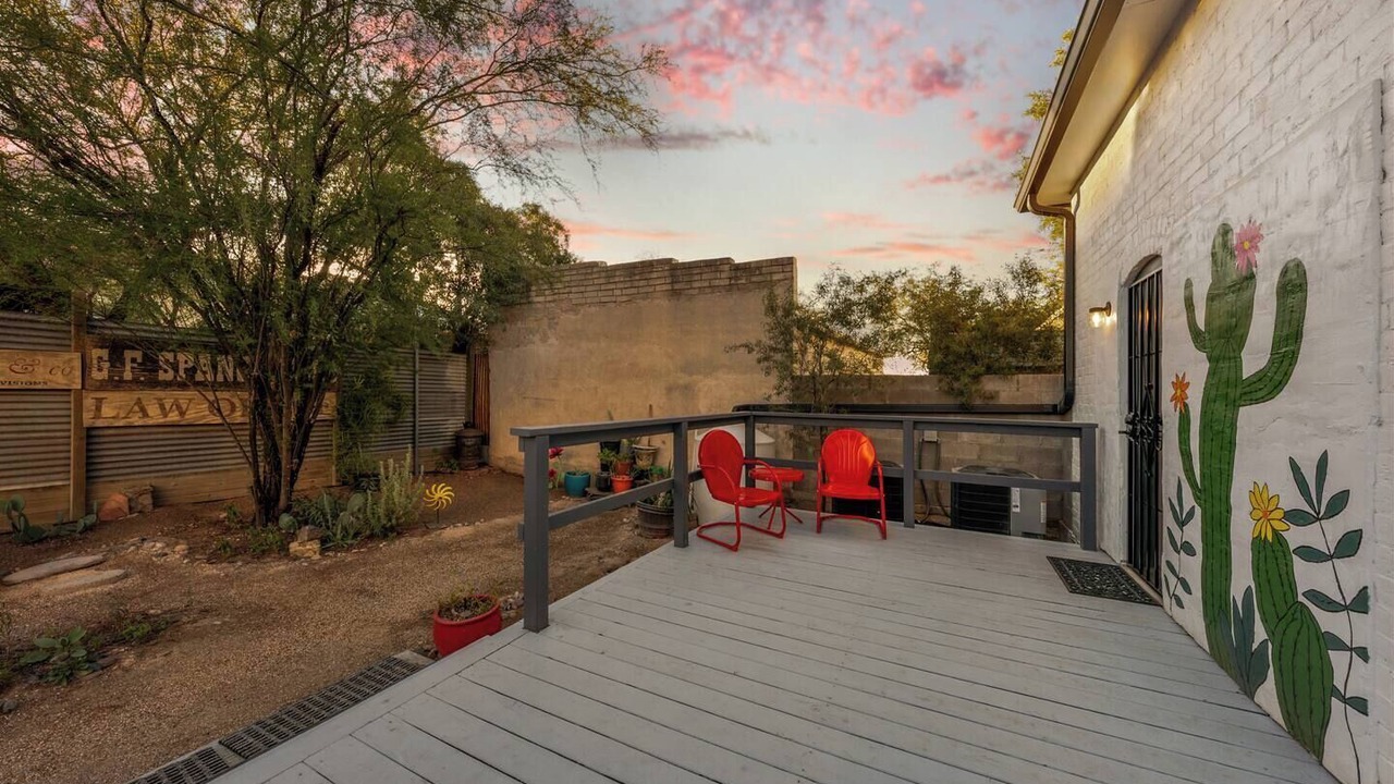 Photo of Outdoor in Iron Horse