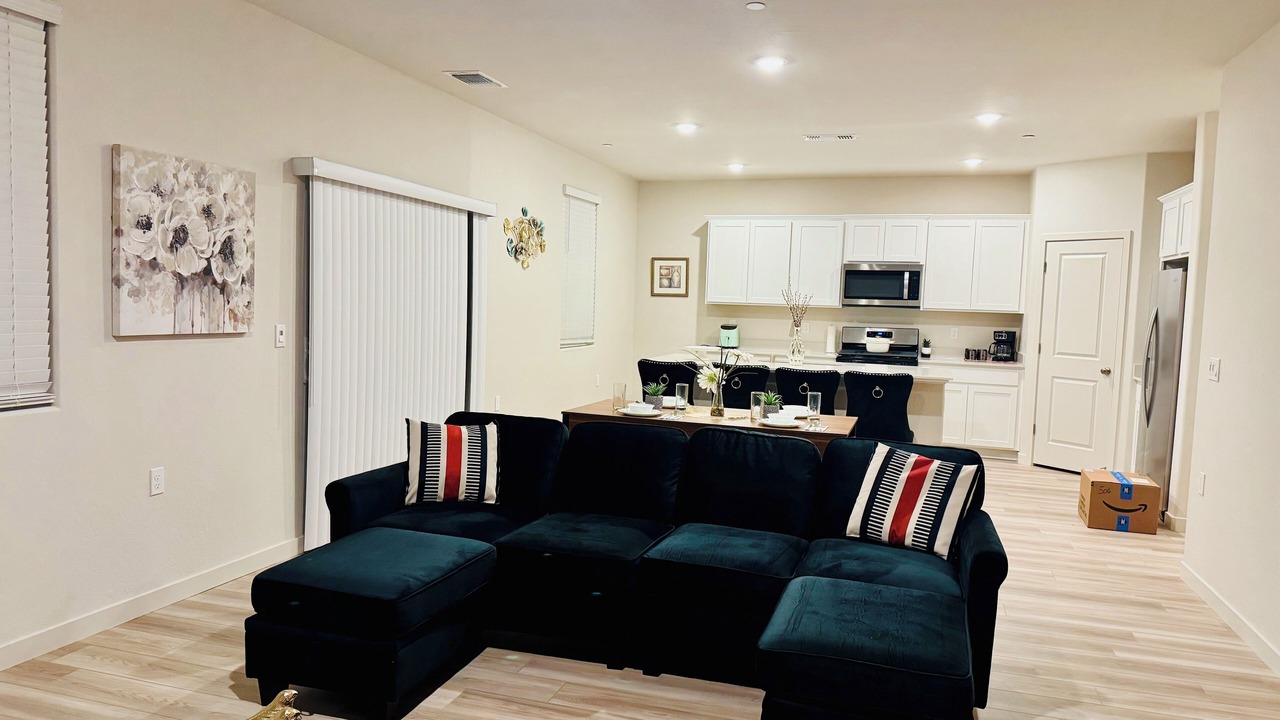 Photo of Livingroom in Merced