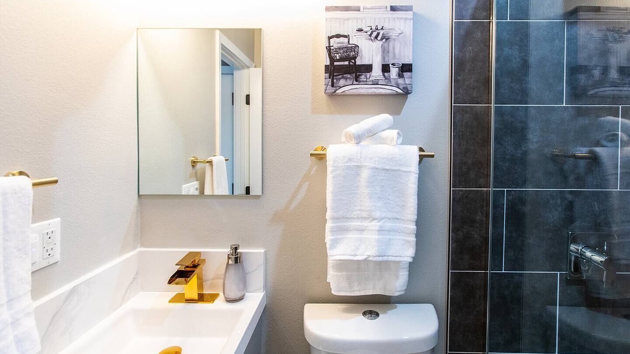 Photo of Bathroom in University Heights