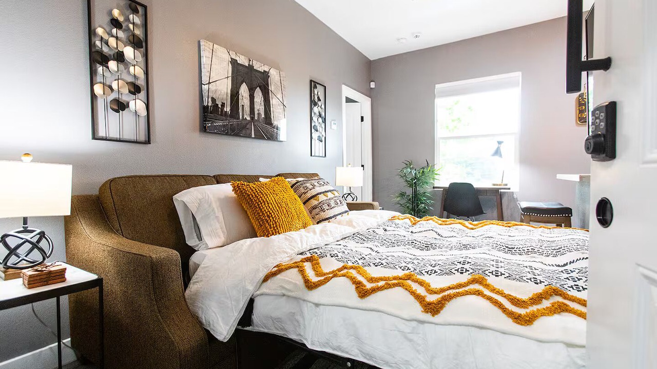 Photo of Bedroom in University Heights
