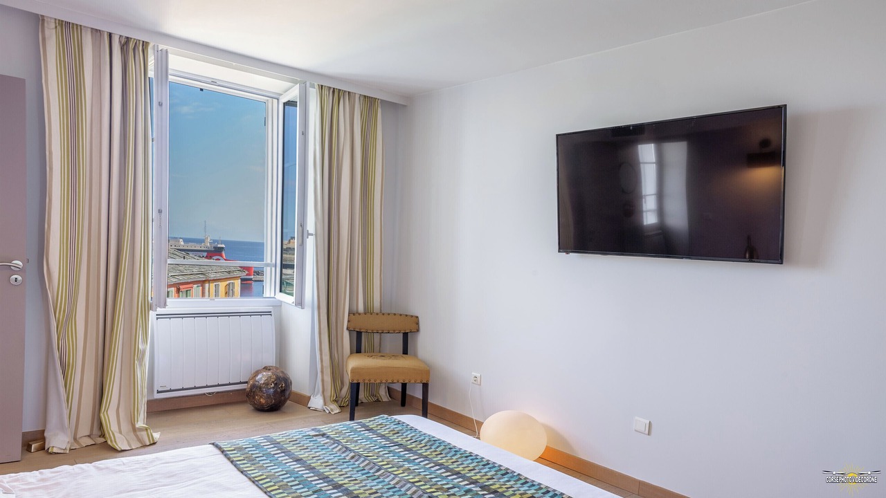 Photo of Bedroom in Bastia