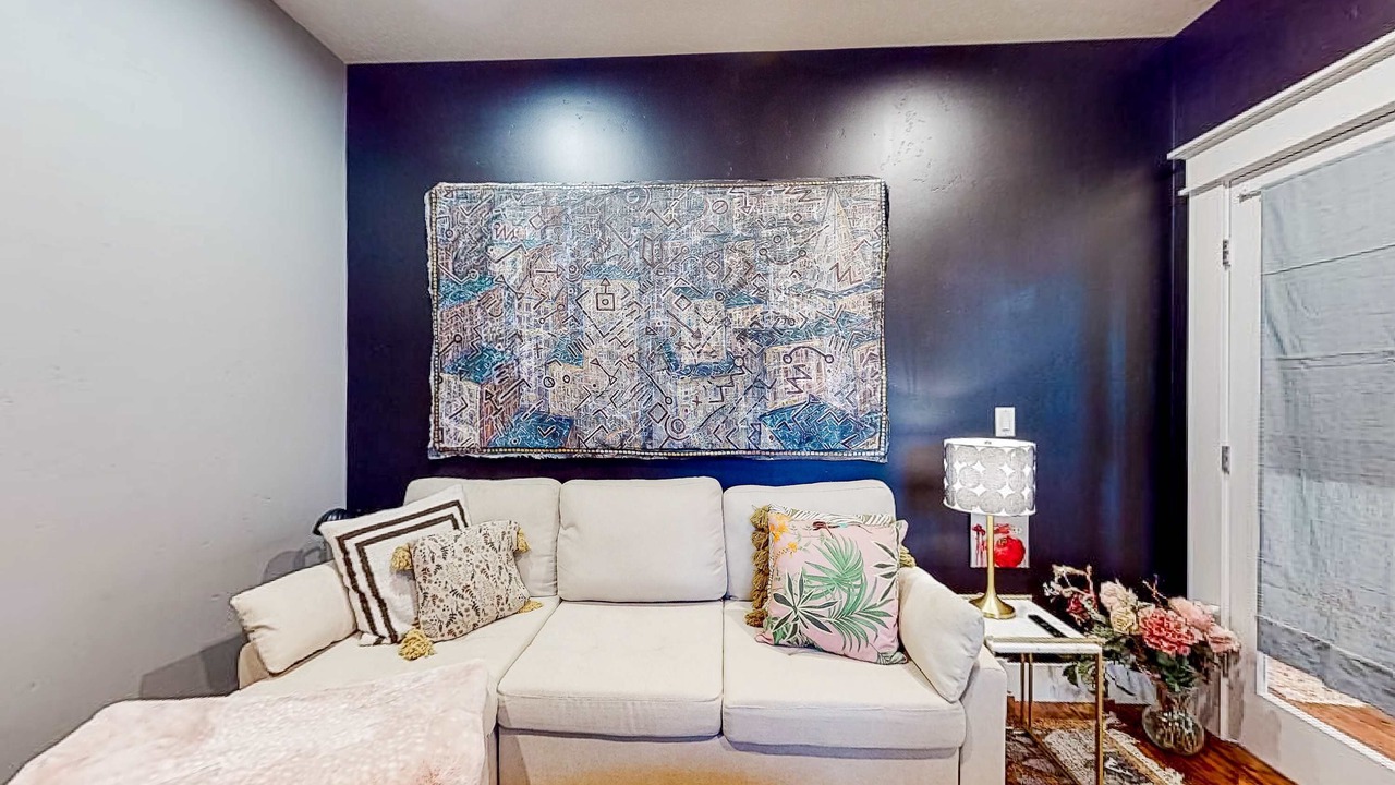 Photo of Livingroom in North End