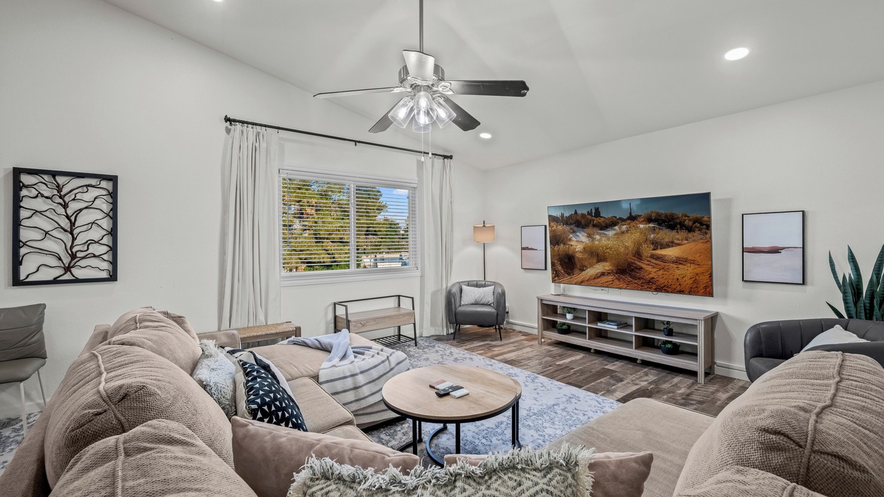 Photo of Livingroom in Stoneybrook