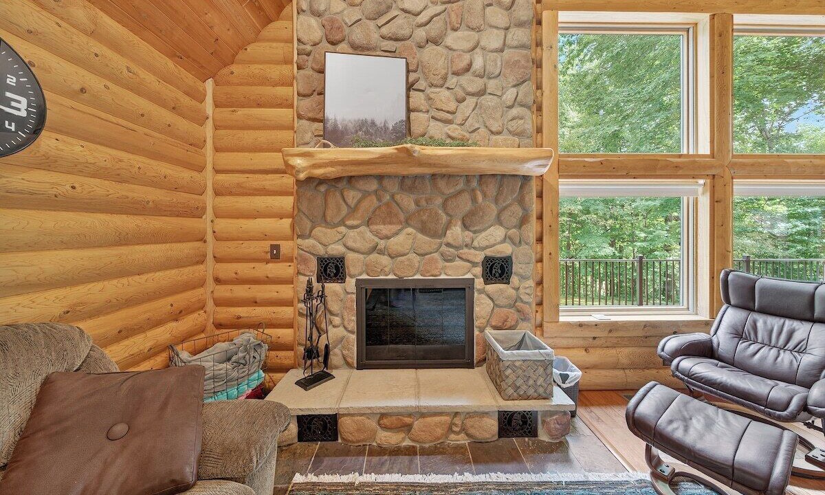 Photo of Livingroom in Sturgis