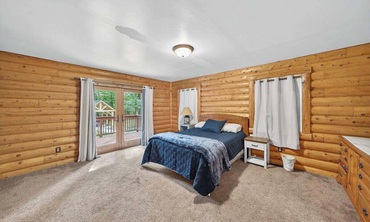 Photo of Bedroom in Sturgis