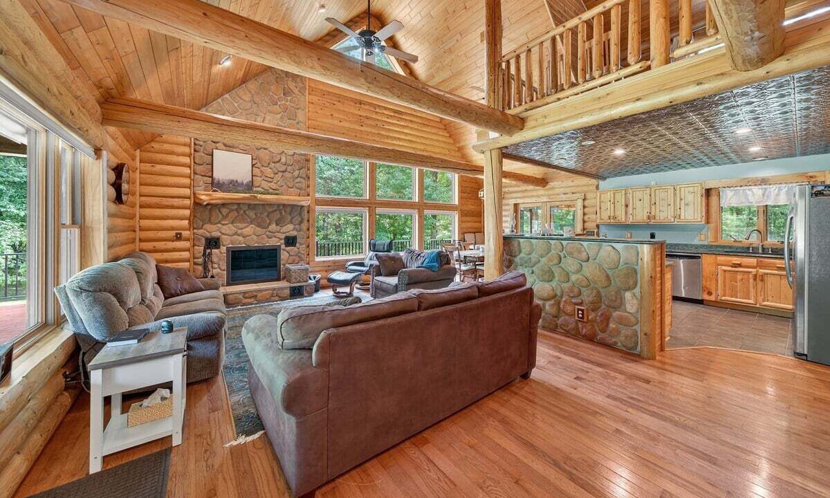 Photo of Livingroom in Sturgis