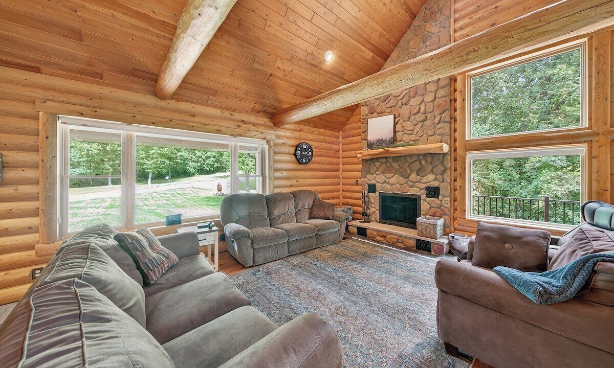Photo of Livingroom in Sturgis