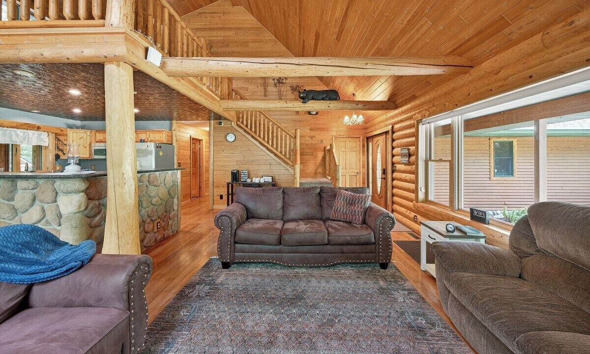 Photo of Livingroom in Sturgis