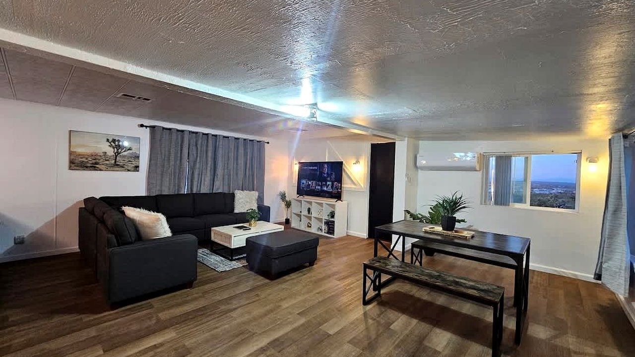 Photo of Livingroom in Meadview
