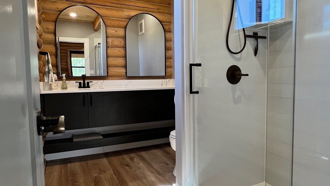 Photo of Bathroom in Beaver