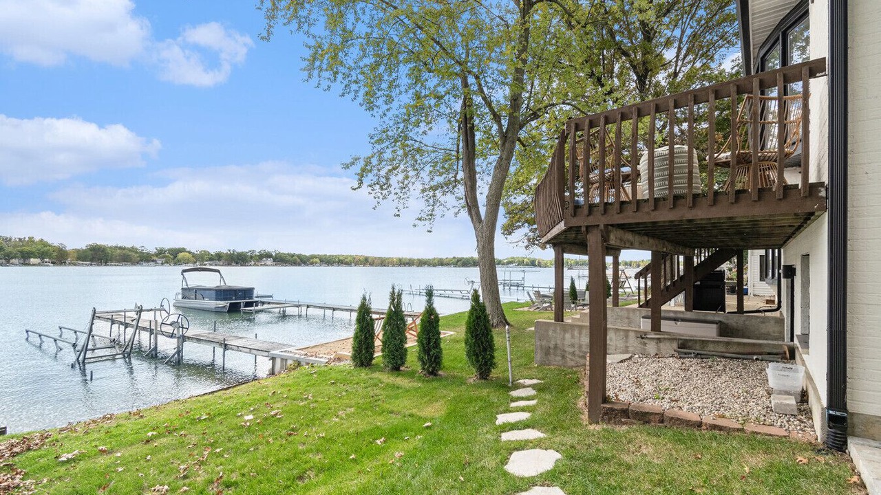 Photo of Patio Balcony in Sister Lakes