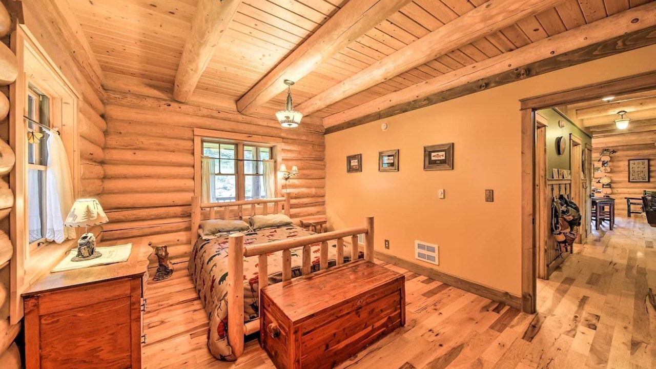 Photo of Bedroom in Troy