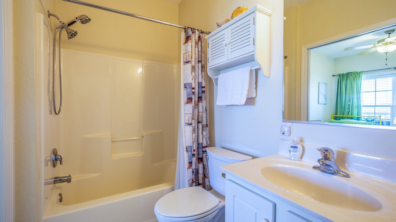 Photo of Bathroom in Hatteras