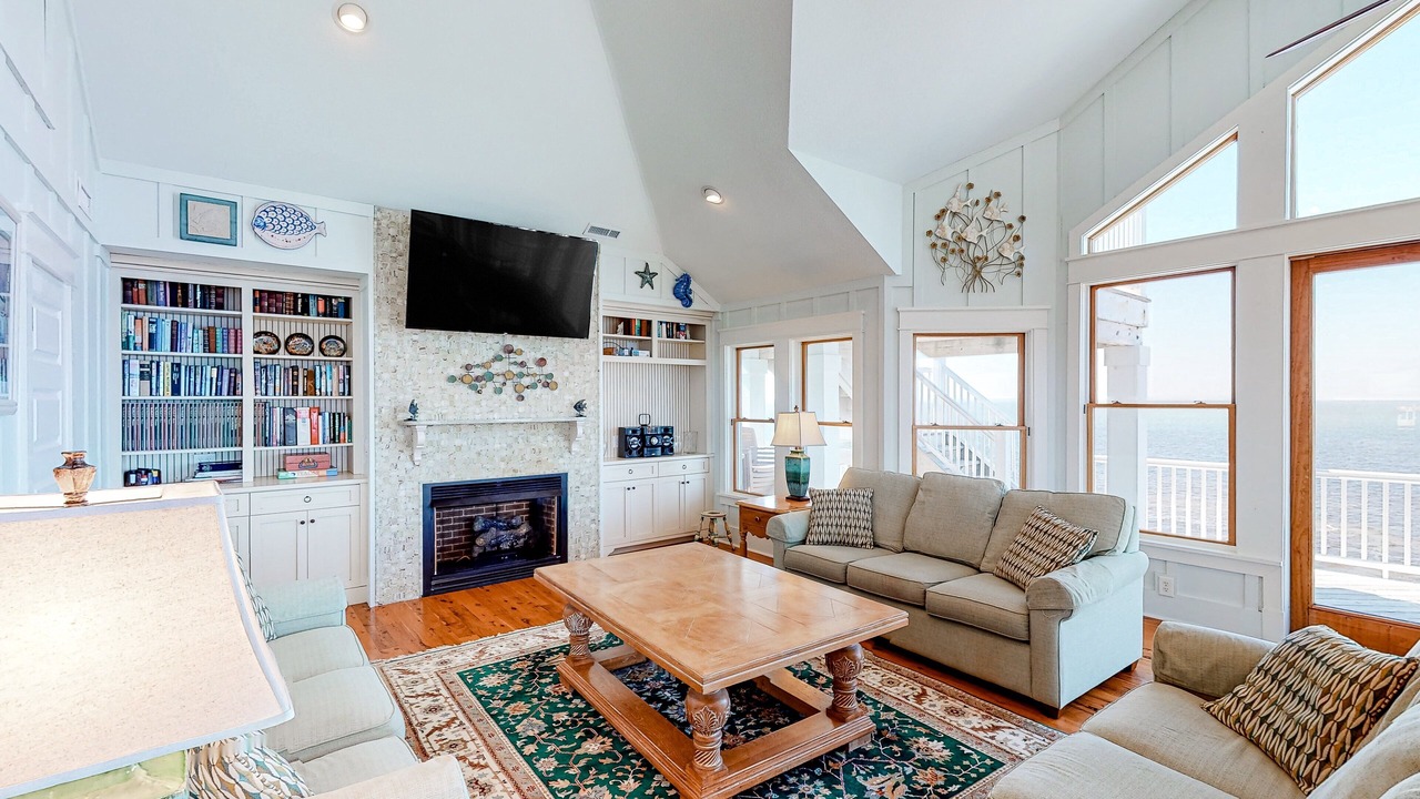 Photo of Livingroom in Avon