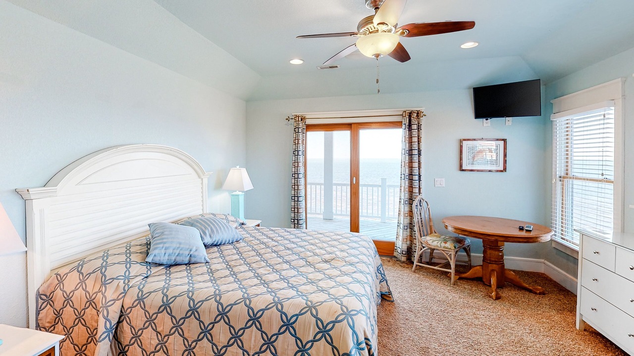 Photo of Bedroom in Avon