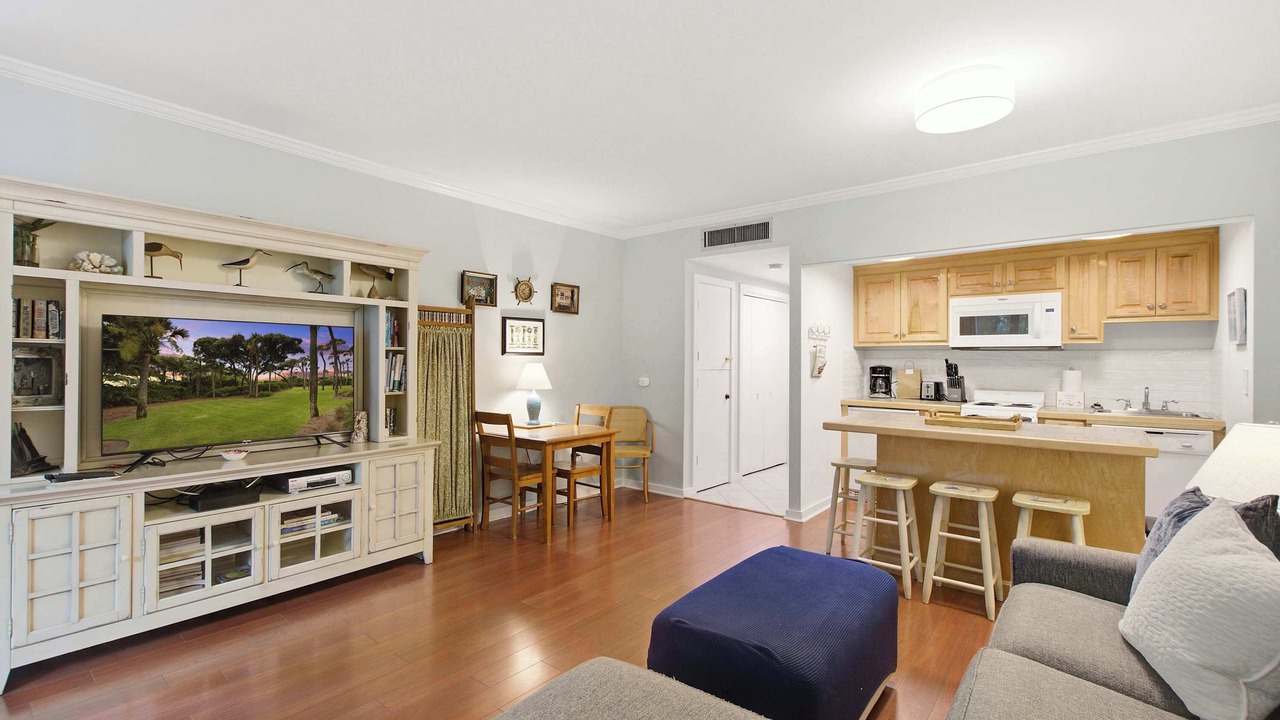 Photo of Livingroom in West Beach Village