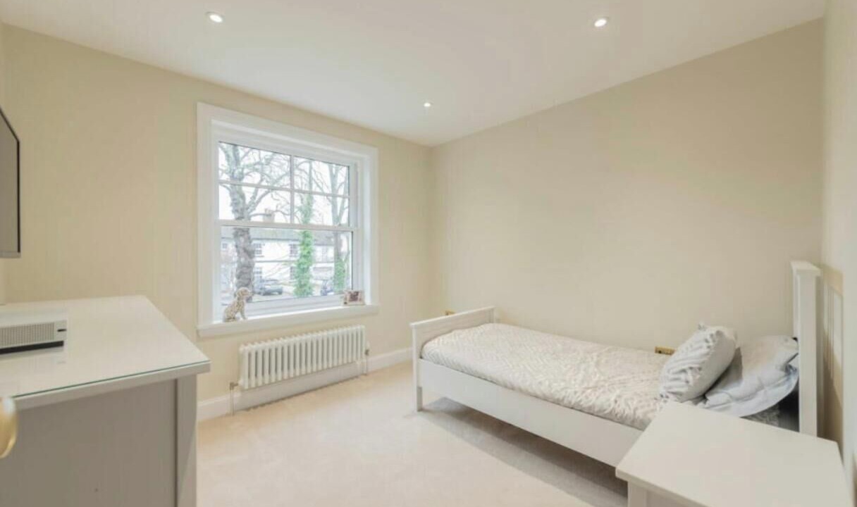 Photo of Bedroom in Netley