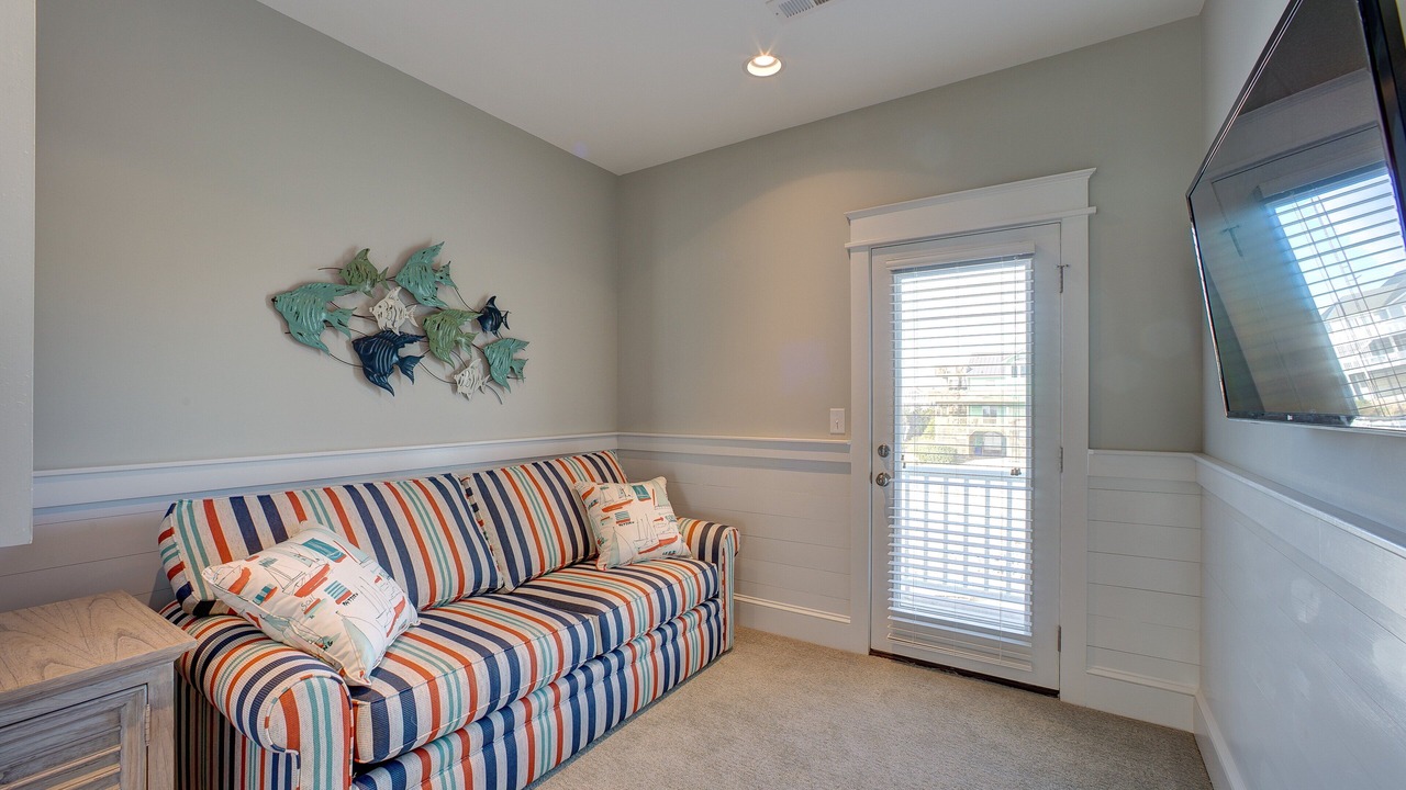 Photo of Livingroom in Avon