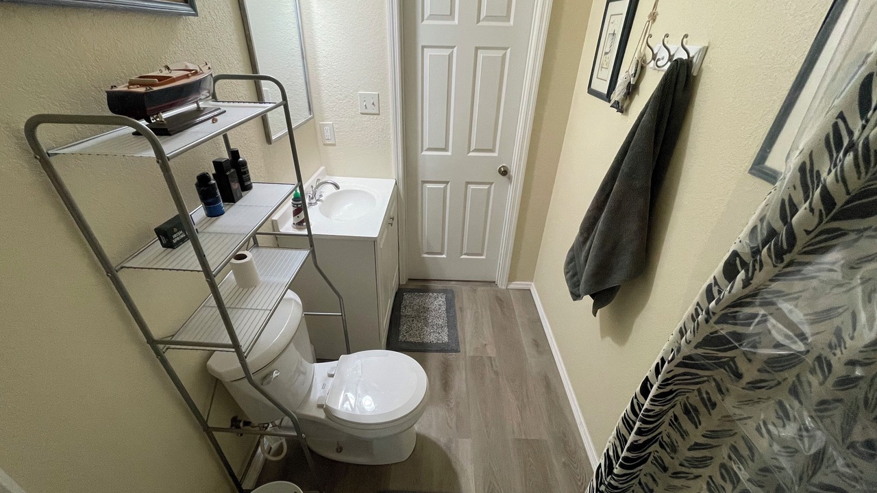 Photo of Bathroom in Winslow
