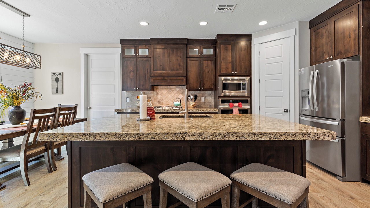 Photo of Kitchen in Hurricane
