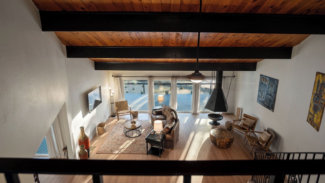 Photo of Livingroom in Springville