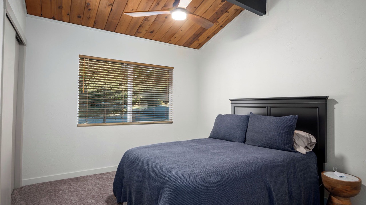 Photo of Bedroom in Springville
