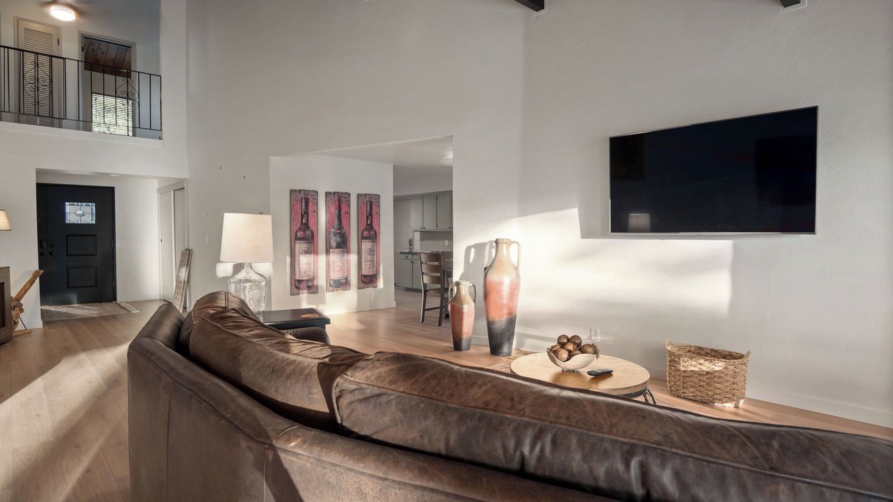 Photo of Livingroom in Springville