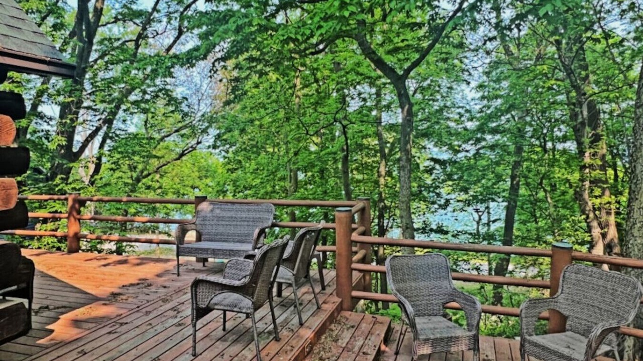 Photo of Patio Balcony in Kelleys Island