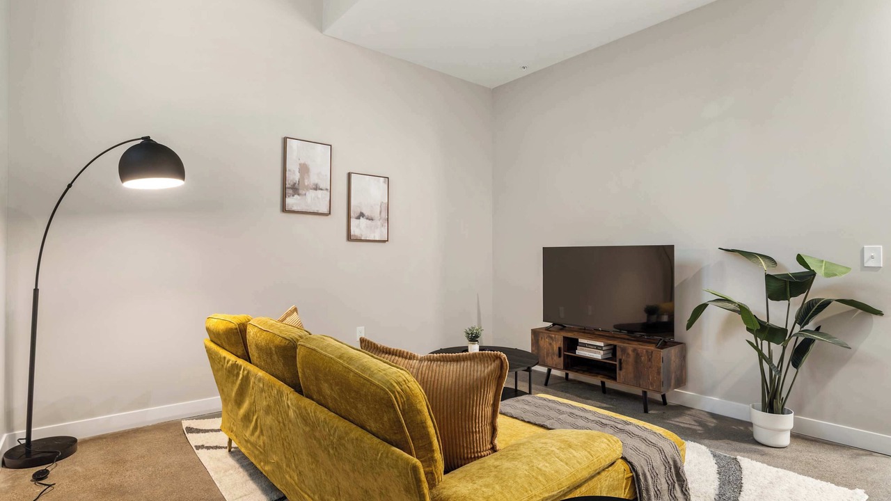 Photo of Livingroom in Downtown Cincinnati