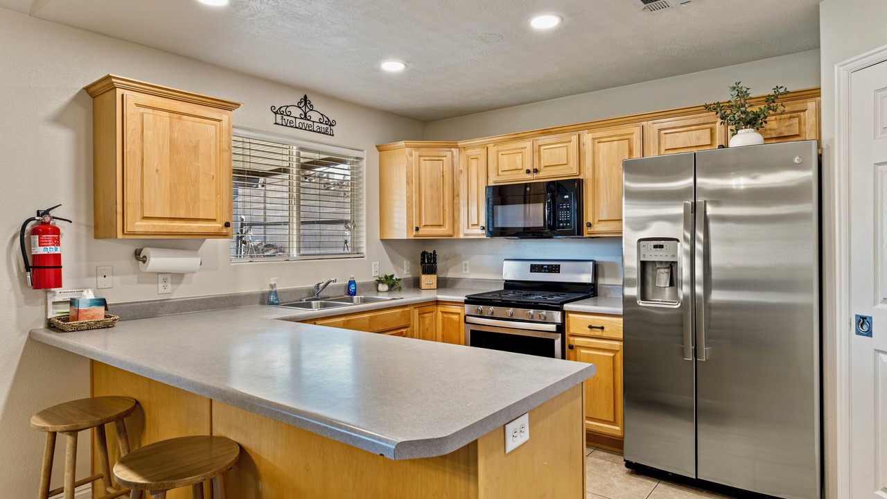 Photo of Kitchen in Hurricane