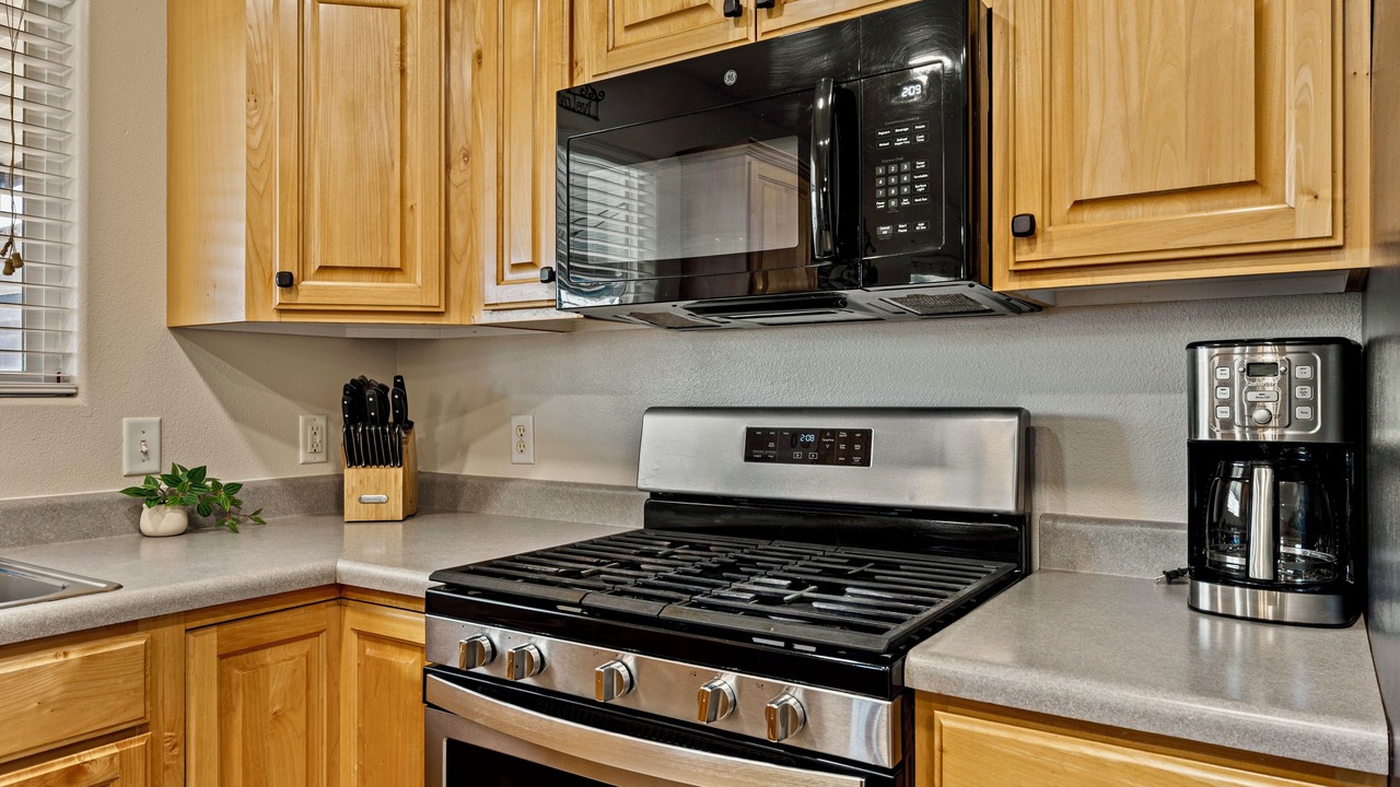 Photo of Kitchen in Hurricane