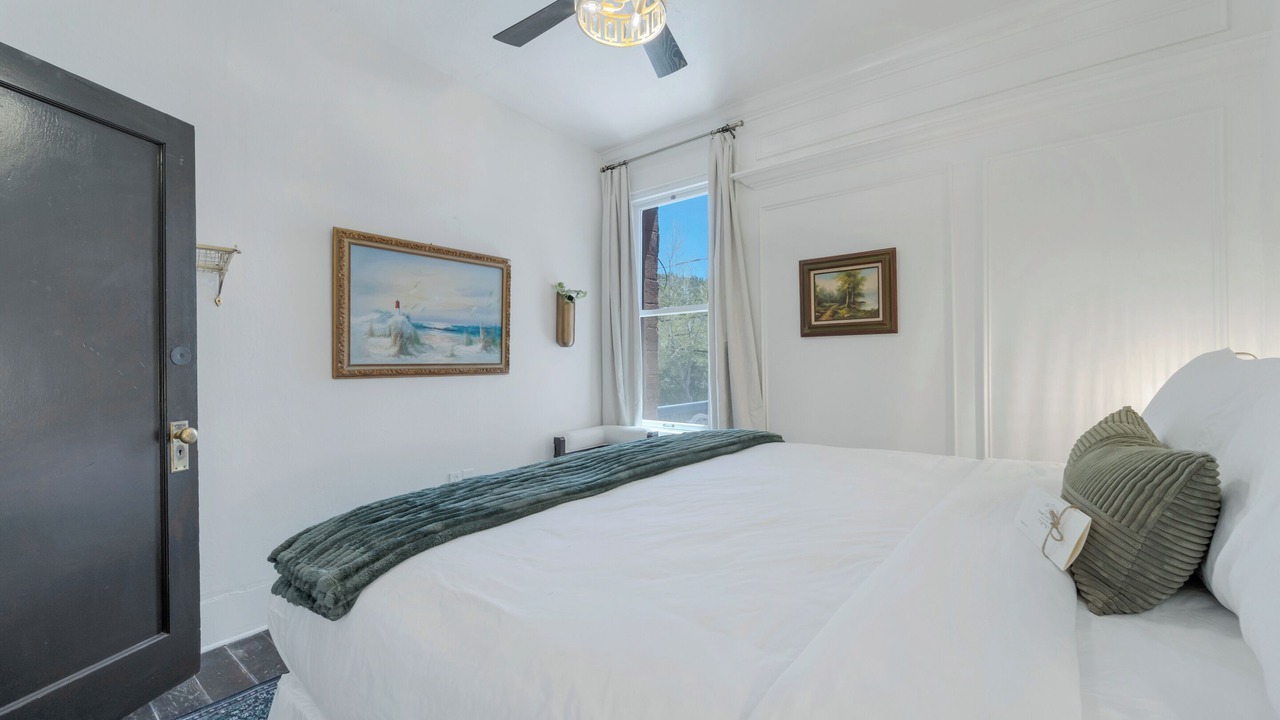 Photo of Bedroom in Williams